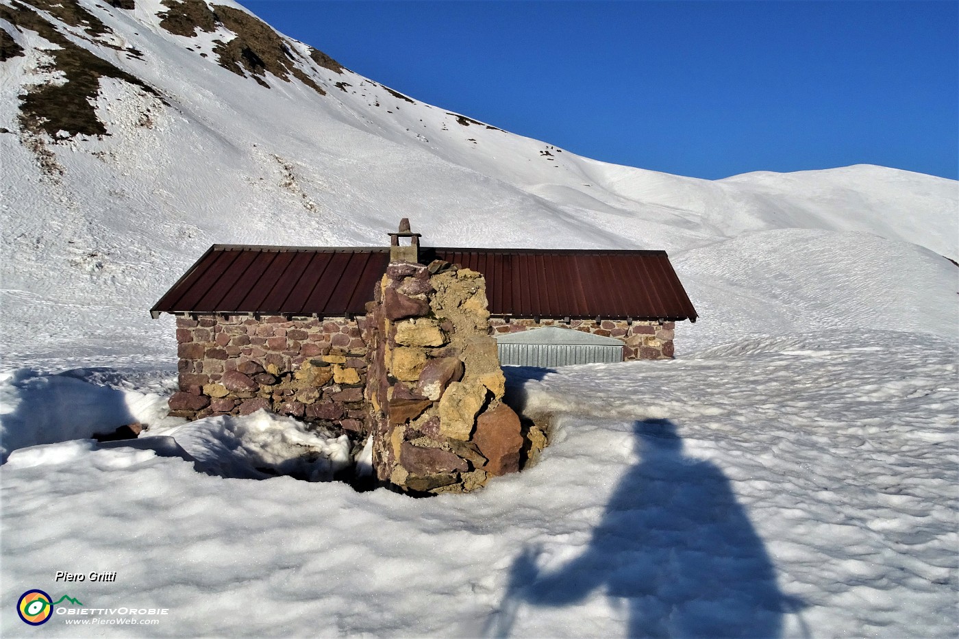 55 Alle Baite della croce (1862 m), sullo sfondo il Collino.JPG -                                